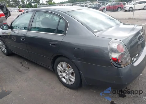 2005 Nissan Altima 2.5 S из США, поврежденный, VIN 1N4AL11DX5C953569